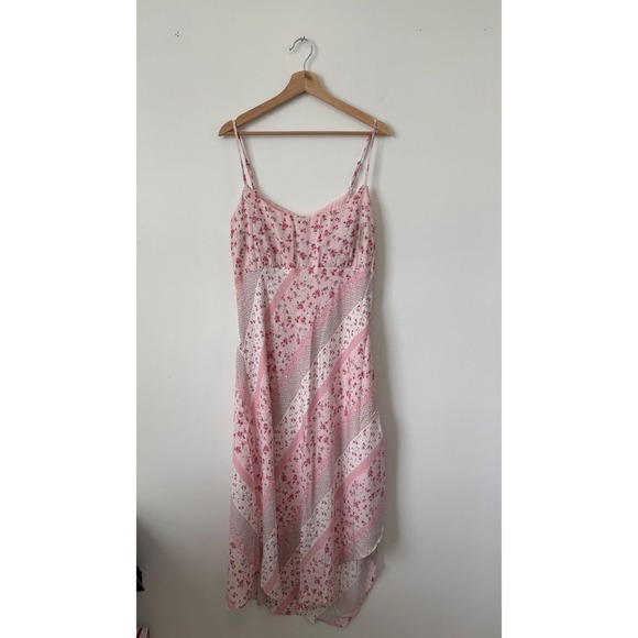New Hollister Asymmetrical Hem Midi Dress – Light Pink Floral – Extra Large - Picture 2 of 5